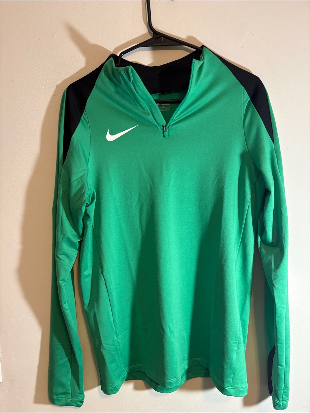 *NWT* Nike Green and Black Quarter-Zip Athletic Pullover